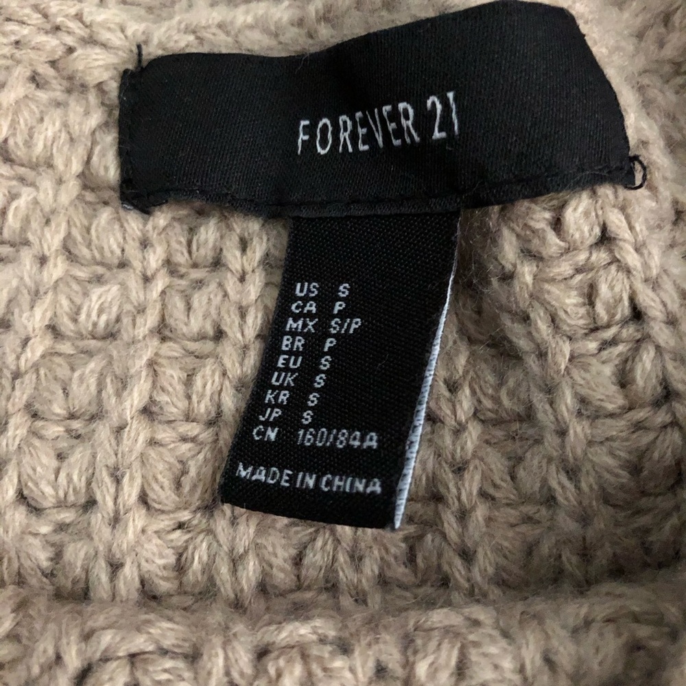 Knit sweater - Picture 2 of 2